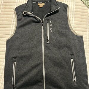 Ariat men’s vest